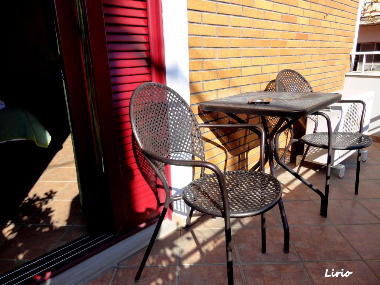 Lirio Guest House Makrakómi Exterior foto